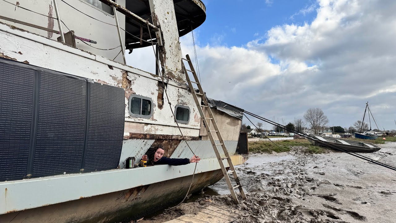 Ep 215 Making A Massive Hole In The Boat & The Husband!