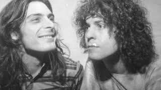 DEBORAH  - Marc Bolan Mickey Finn T Rex -  AWESOME  LIVE ACOUSTIC RECORDING