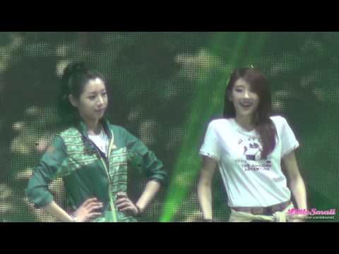 130421 9Muses 2013 K-POP 컬렉션 in 서울 - 성아 - 캣워크 (현아 많이 있음)
