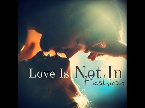 Bee Lee - Love Is Not In Fashion ( Italo Disco Collection )
