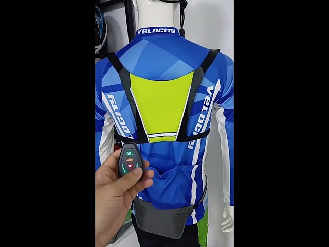 Vídeo relacionado con Banda reflectante LED para cinturón, equipo reflectante para caminar por la noche, luces de seguridad para caminantes, equipo de correr por la noche, correa de alta visibilidad para hombres (Naranja)