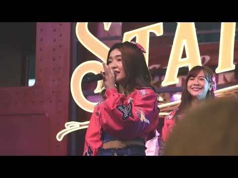 JENNIS FANCAM 365วันกับเครื่องบินกระดาษ