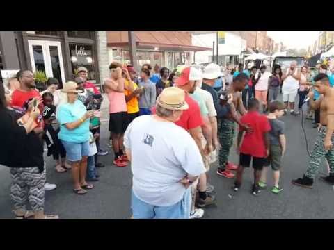 Street acrobats at the King Biscuit Blues Festival 2016