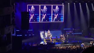 Christina Aguilera - Woohoo