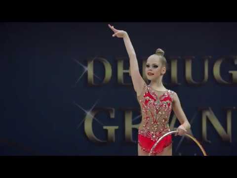 Саражина Марія 2006 обруч