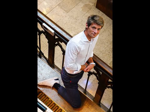 Olivier Penin aux Grandes Orgues Sainte Clotilde Paris 2022-5: Sortie improvisée