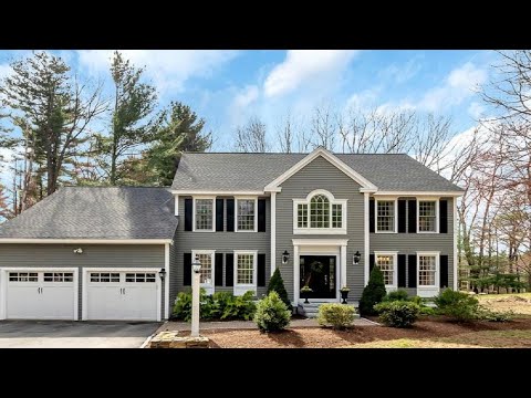 37 Misty Lane, Westford, MA Presented by Robin Flynn Team.