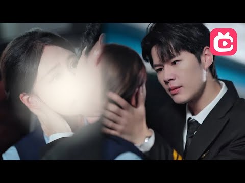 หญิงเศร้าเข้าใจผิดว่าสามีเก่ามีคนรักใหม่ | กัปตันเย็นชาคนนั้นเป็นสามีเก่าฉัน - FlexTV