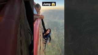 Download lagu Fearless jump from hot air balloon 😱 #trending #hotairballoon #viral #sky #skydiving mp3 Download lagu Fearless jump from hot air balloon 😱 #trending #hotairballoon #viral #sky #skydiving mp3