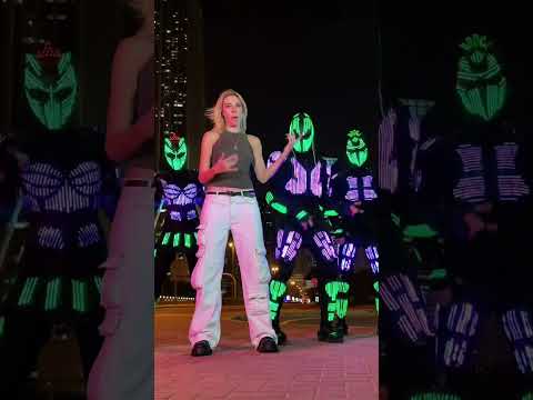 White widow vs black predators! Who won?