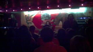 Los Lonely Boys  16 monkeys