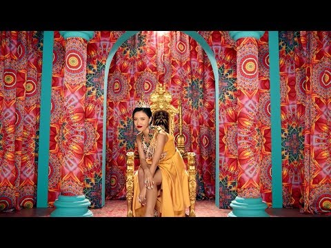 Why Mamamoo's Hwasa is the new QUEEN of the Korean Entertainment Industry