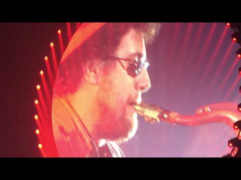 João Mello Breathtaking sax solo at DAVID GILMOUR live from THE ROYAL ALBERT HALL