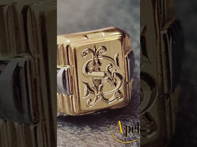 Vídeo relacionado con Trofeo Larius de fútbol en oro y plata con grabado a elección (sin texto a elección, oro, S)