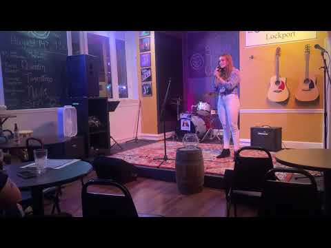 Promotional video thumbnail 2 for Hannah Belmont Stand Up Comedy