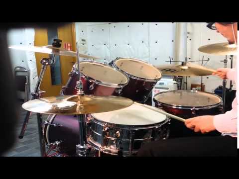 Soundscape UK - The Closer I Get To You 【Drum cover】