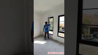 หน้าต่างบานเปิดข้างและบานกระทุ้ง