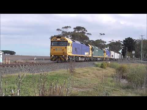 BL31, G539 and G527 on 7902V at Moorabool