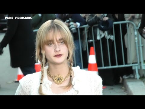 Camille Jansen @ Paris Fashion Week 5 october 2025 show Chloé 