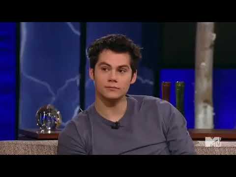 Dylan O'Brien talking about Stiles and Lydia's Bed scene 3x13 (Stydia) Wolf Watch
