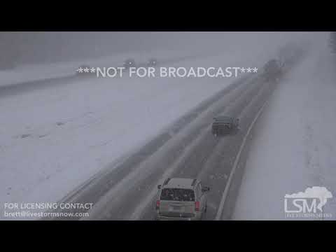 1-9-18 Ashtabula, OH - Lake Effect Snow Event Ongoing - Heavy Traffic - Car spun around on ramp