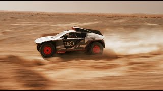 Conduciendo hacia el progreso – Joan Navarro & Audi RS Q e-tron en el #Dakar2022 Trailer