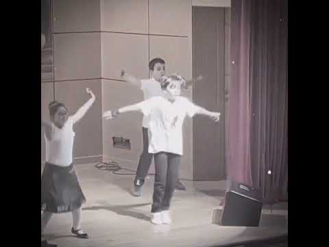 Dansçı bu çocuk ya