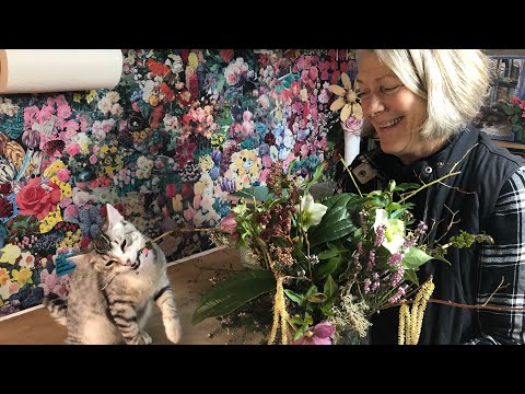 Quick, Easy Mid-Winter Bouquet Idea