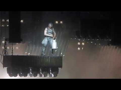 Rammstein - Ich Tu Dir Weh (Live @ Waldbühne, Berlin 08-07-2016)