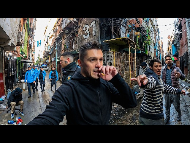 LA ENTRADA AL INFRAMUNDO DE BUENOS AIRES - ¡Aquí NO puedes grabar! 🇦🇷 SDDEFAULT Thumbnail