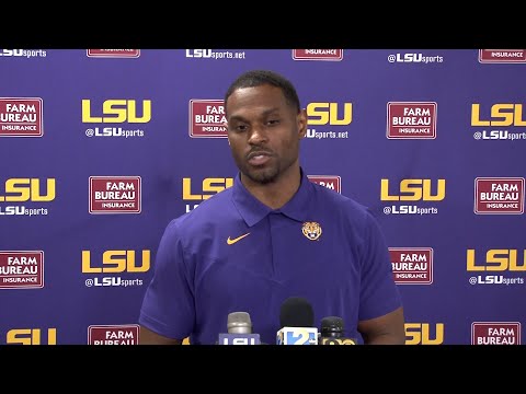 "We All Take A Hungry & Humble Approach On Recruiting," LSU WR Coach Cortez Hankton Says