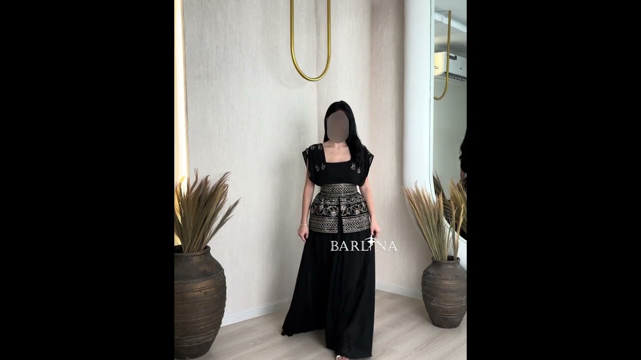Long black jalabiya with elegant, harmonious embroidery - XXL