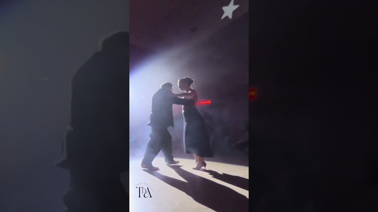 Chicho & Juana - Mensaje Roberto Goyeneche  #argentinetango #dancevideos #tango