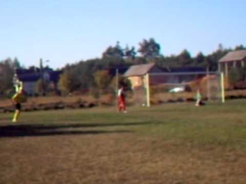 Mecz Piliczanka II - Wierzchowisko (gol Kowala).AVI