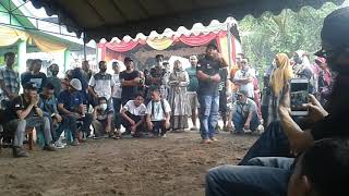 Download lagu Membunga kuntau. Perguruan teratai putih. ganal pagalangan kikira manyingsu gawian sidin nih? mp3 Download lagu Membunga kuntau. Perguruan teratai putih. ganal pagalangan kikira manyingsu gawian sidin nih? mp3