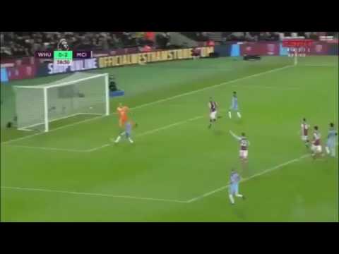 GABRIEL JESUS FAZ SEU PRIMEIRO GOL NO CITY!