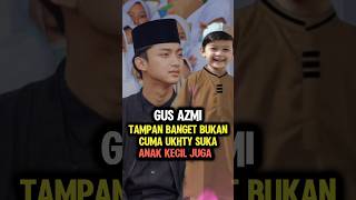 Download lagu Momen Gus Azmi Tampan Cium Tangan Anak Kecil #shorts mp3