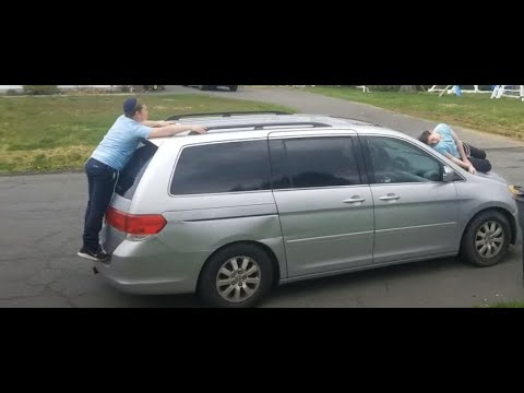 How To Get Your Brother Out of Bed and Still Survive? Acappella, Fast Sefira Music!