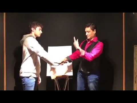 Voir la vidéo Mentalism Forcing Bag Black - Quêteuse Transparente