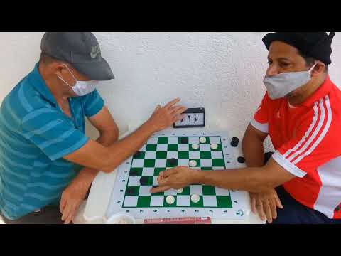 ladies with bananas - Rogerão x Rogerinho