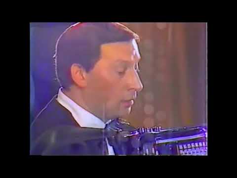 "Carnival of Venice & Bulgarian Folk Dance" dazzling live performance by Oleg Sharov