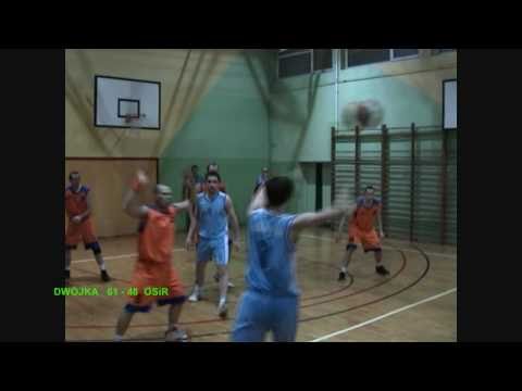 Liga Okręgowa Koszykówki 2010/2011  UKS "DWÓJKA" Kamienica Polska - OSiR Kłobuck  4 kwarta