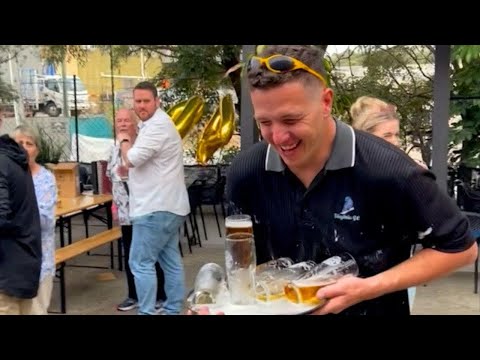 The Worst of Drunk People in 4 Minutes