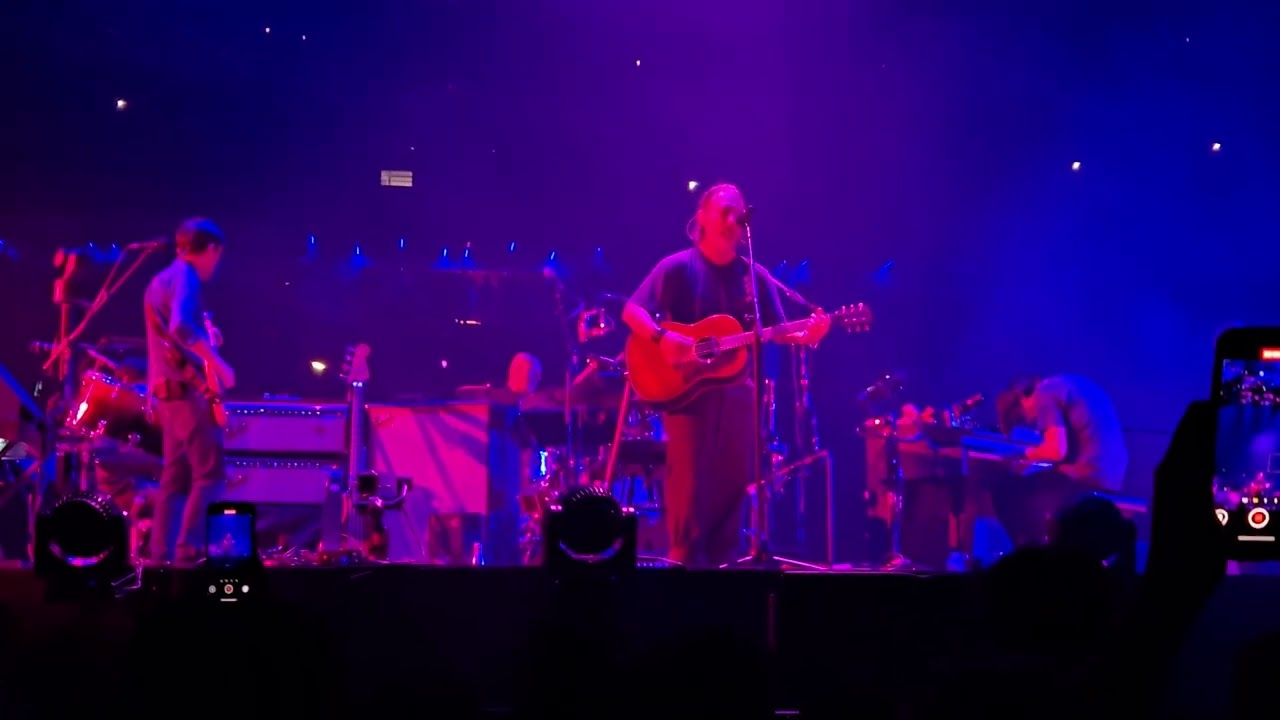Radiohead - Karma Police | Madrid Concert Movistar Arena | November 4, 2025 | Tour Opening Show - YouTube