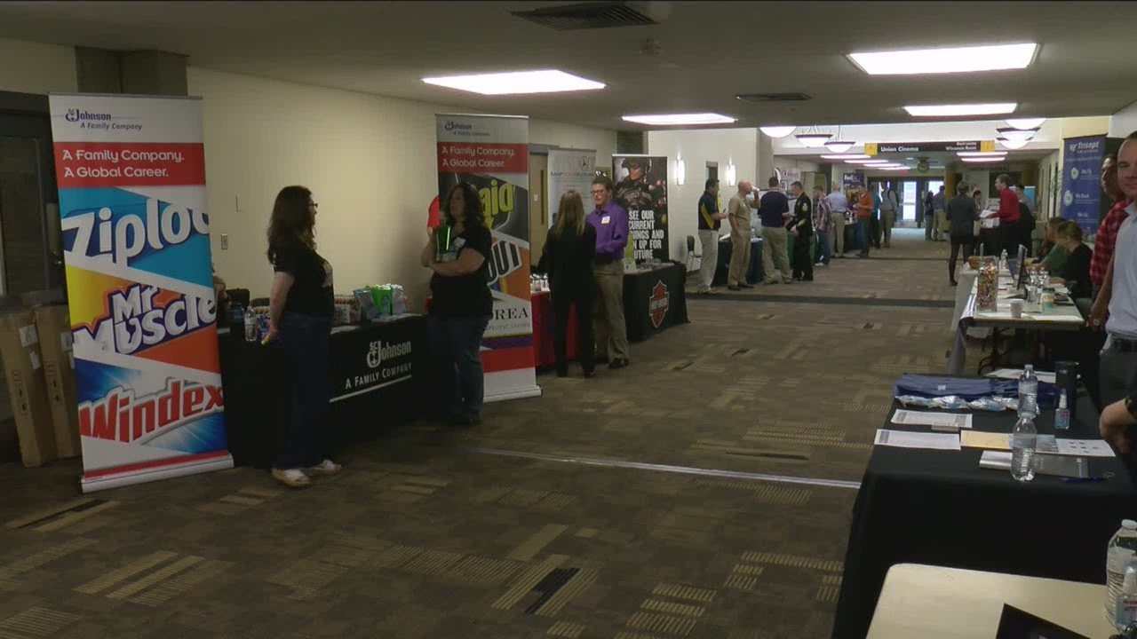 UW-Milwaukee hosts job fair