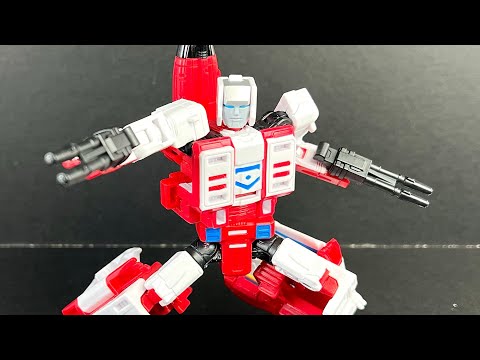 Finally, Fireflight ! A Quick Look at the Transformers Age of the Primes Fireflight Chefatron Review