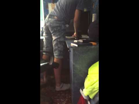 da spirash ekrana dokato igrae medal of honor  :DDd