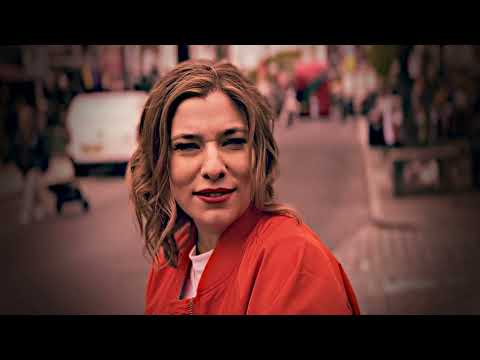 Laura Wilde - Magic Moments (Offizielles Musikvideo)