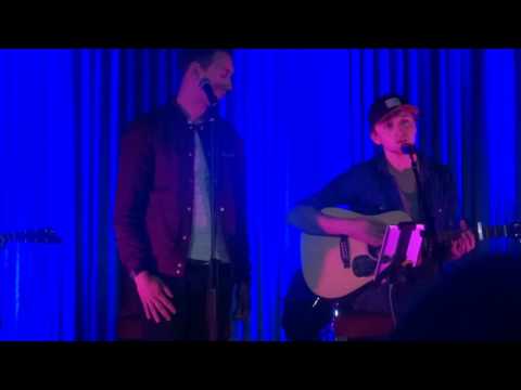 Tom de Visser en Mitch "Brother Let me be your Shelter" in de Kruisherenkapel Uden