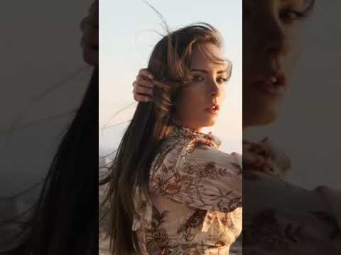 Glow feat. D.E.P. - Lara